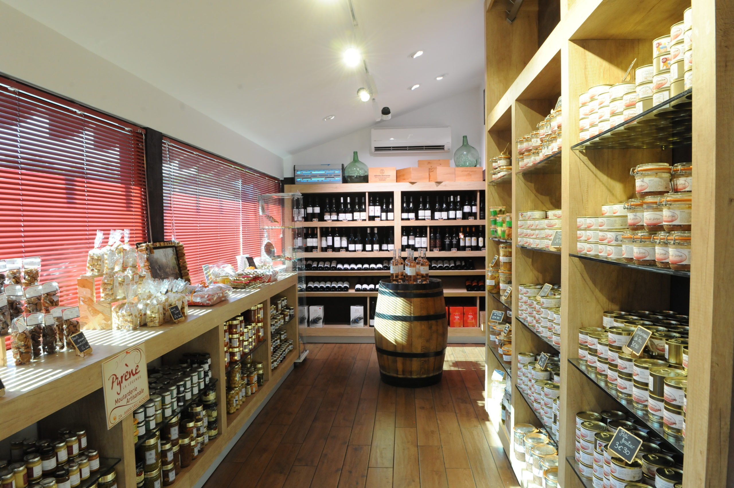 Maison Pouget | Boucherie - Charcuterie à Bourg-Madame | La boutique épicerie et conserves